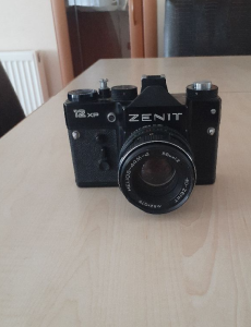 Eski zamanlara ait zenit antika fotoğraf makinesi