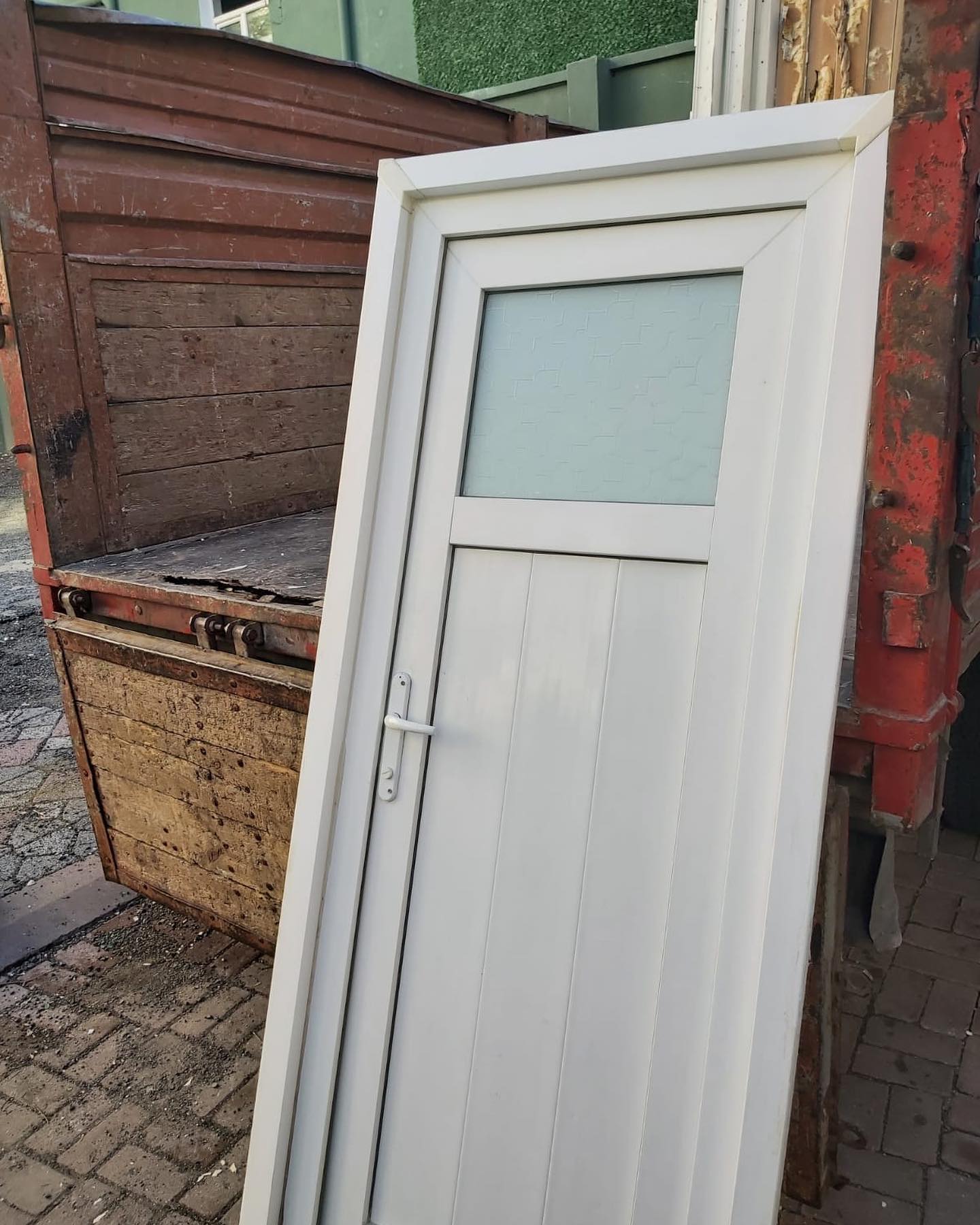 Çıkma pimapen kapı temiz ve ucuz pvc kapı 250 TL