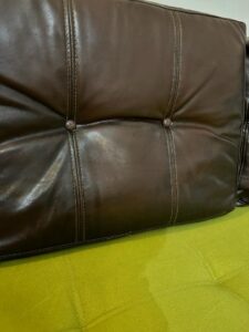 ikea deri koltuk temiz kullanıldı sağlam ikinci el