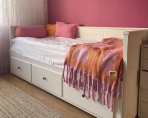 İkea hemnes divan az kullanıldı sağlam sıfır gibi yeni
