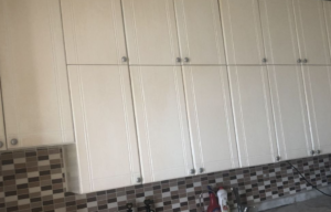Mutfak dolabı ve mermer sağlam ve kaliteli 5 aylık kullanılmış mutfak dolabı
